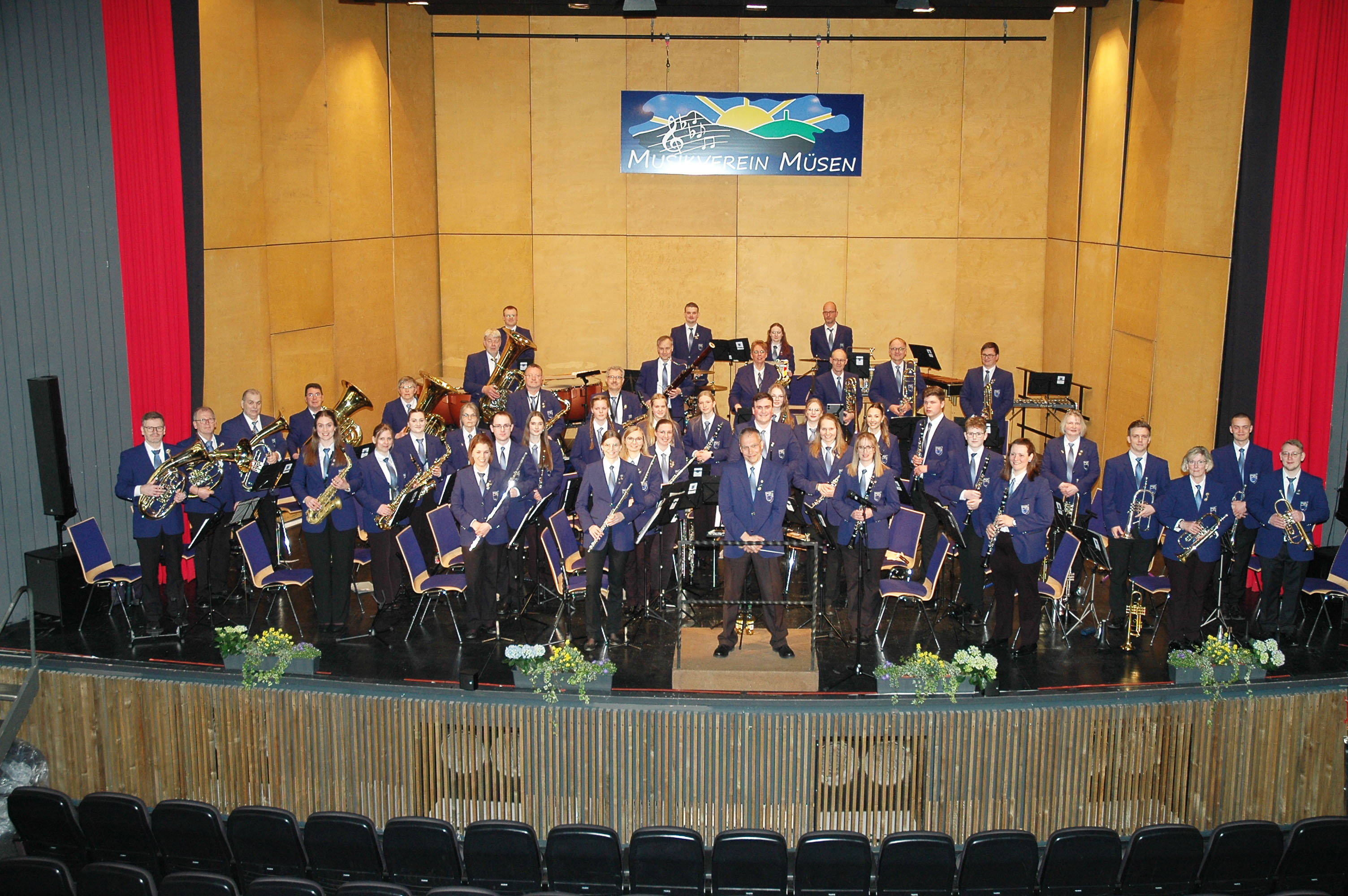 Orchester aufr der Bühne